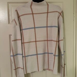 Tahari sweater